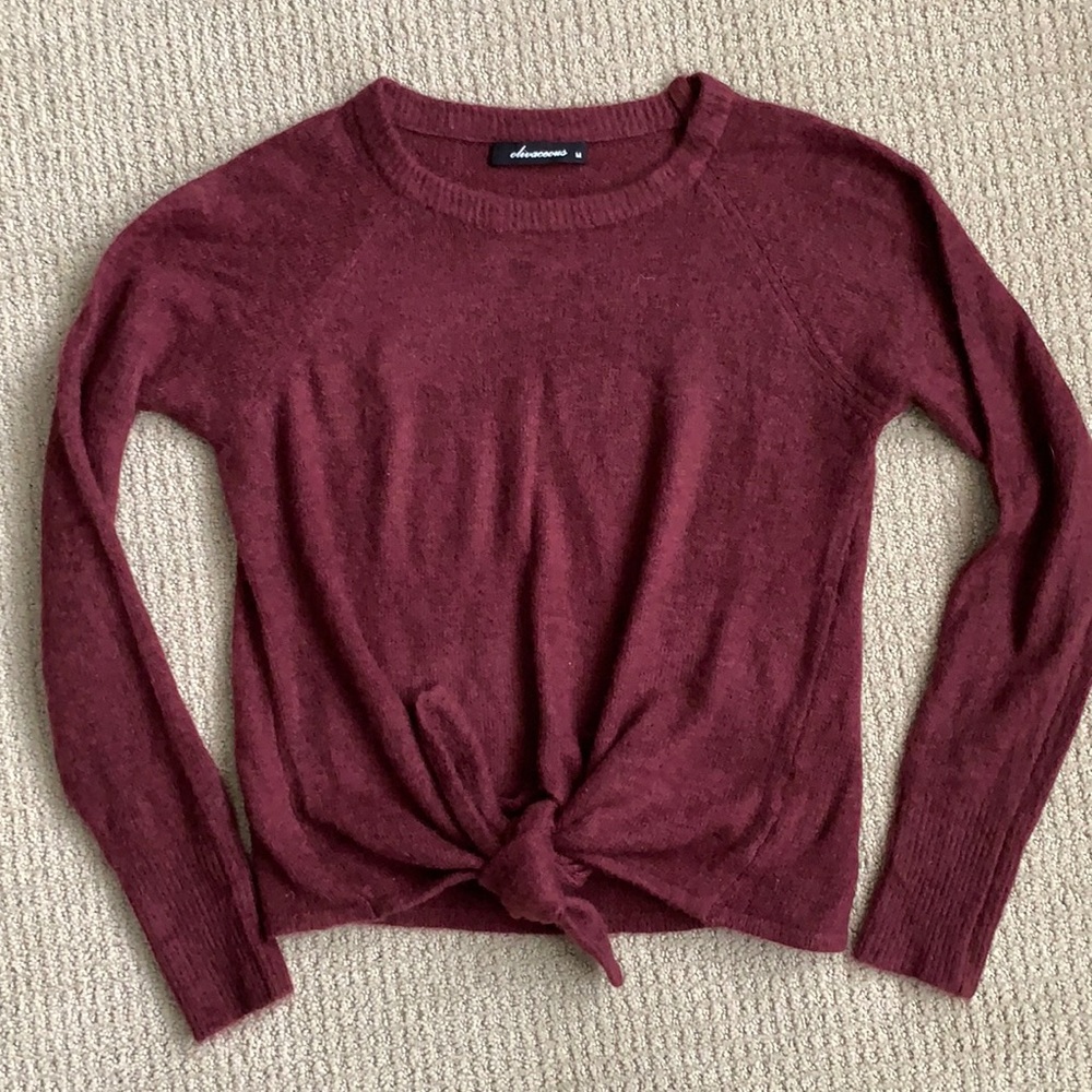 New Olivaceous maroon tie front sweater medium